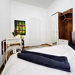Stylish 4Br 10 Min Transport To Stadthalle