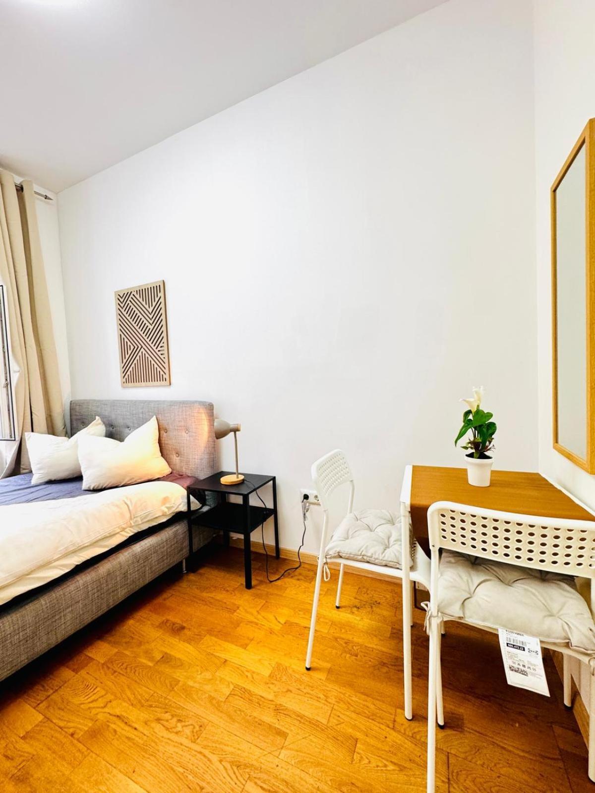 Apartment Stylish 4br 10 Min Transport To Stadthalle *