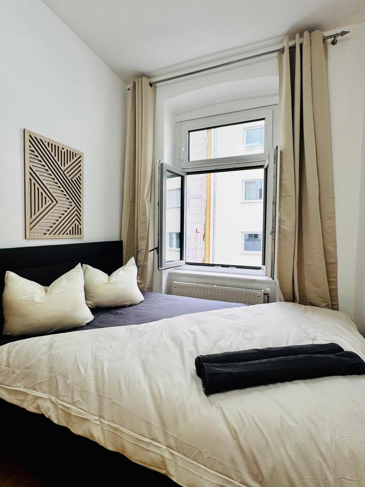 Apartment Stylish 4br 10 Min Transport To Stadthalle Wien
