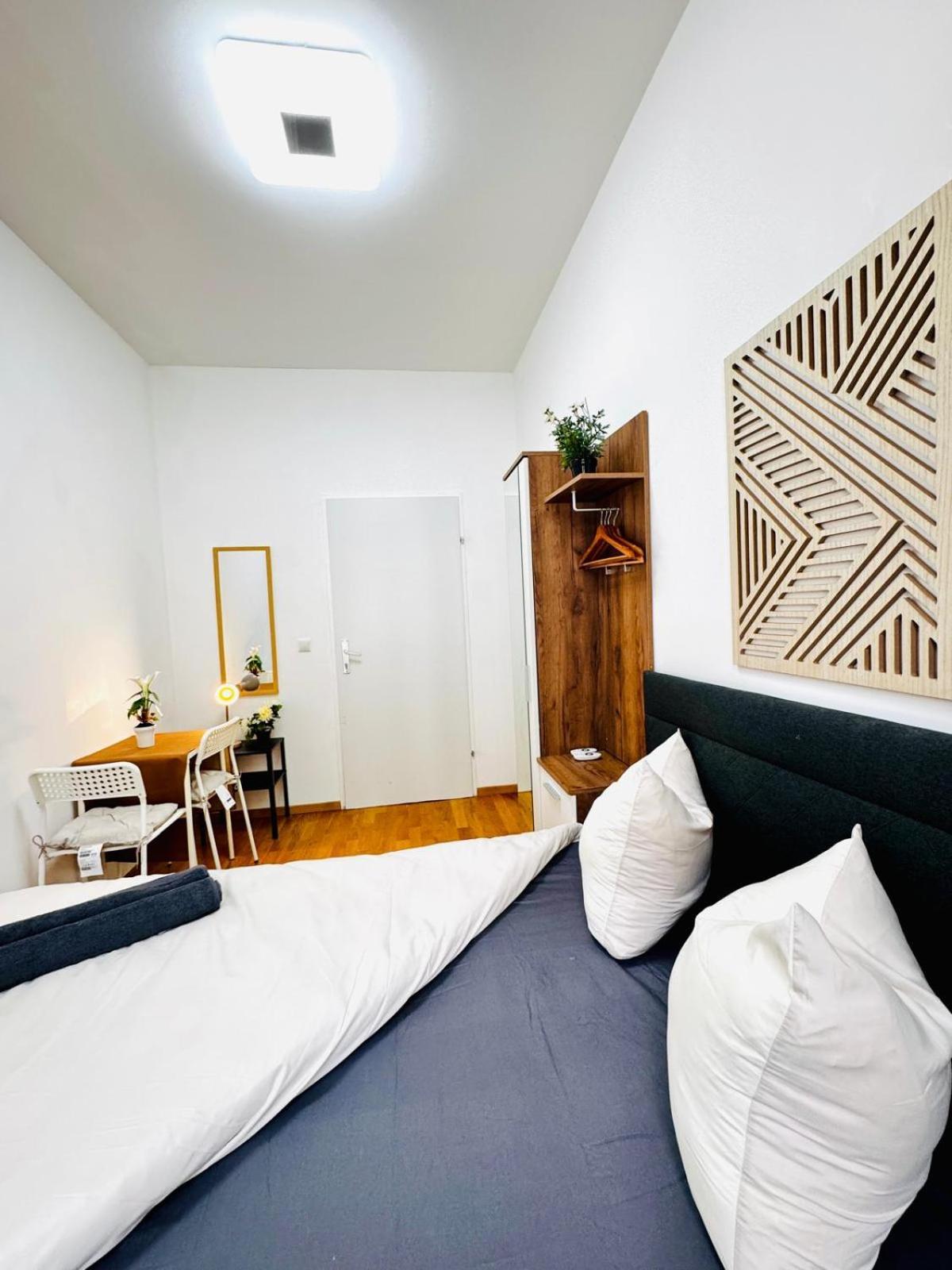 Apartment Stylish 4br 10 Min Transport To Stadthalle *