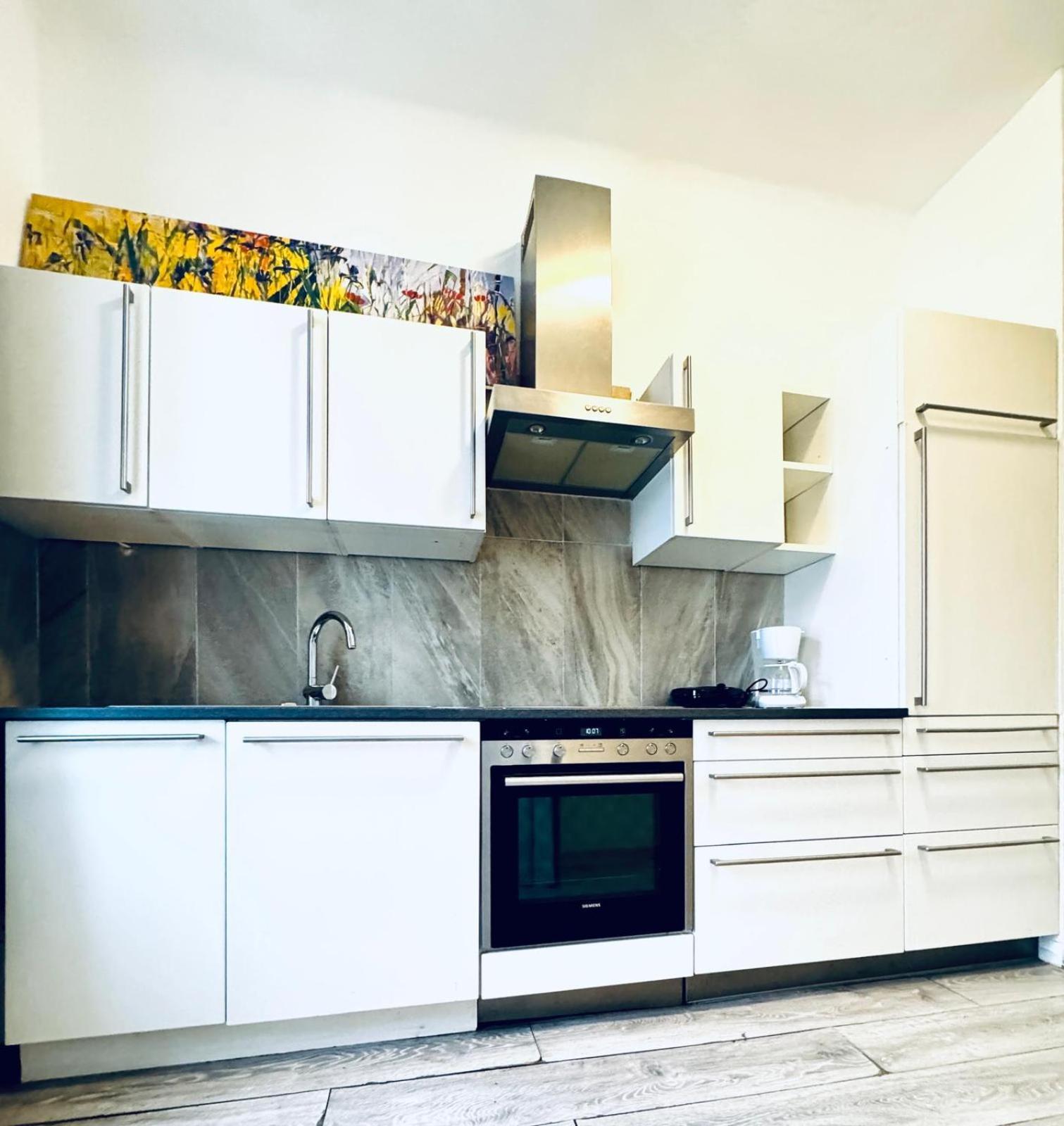 Apartment Stylish 4br 10 Min Transport To Stadthalle Wien
