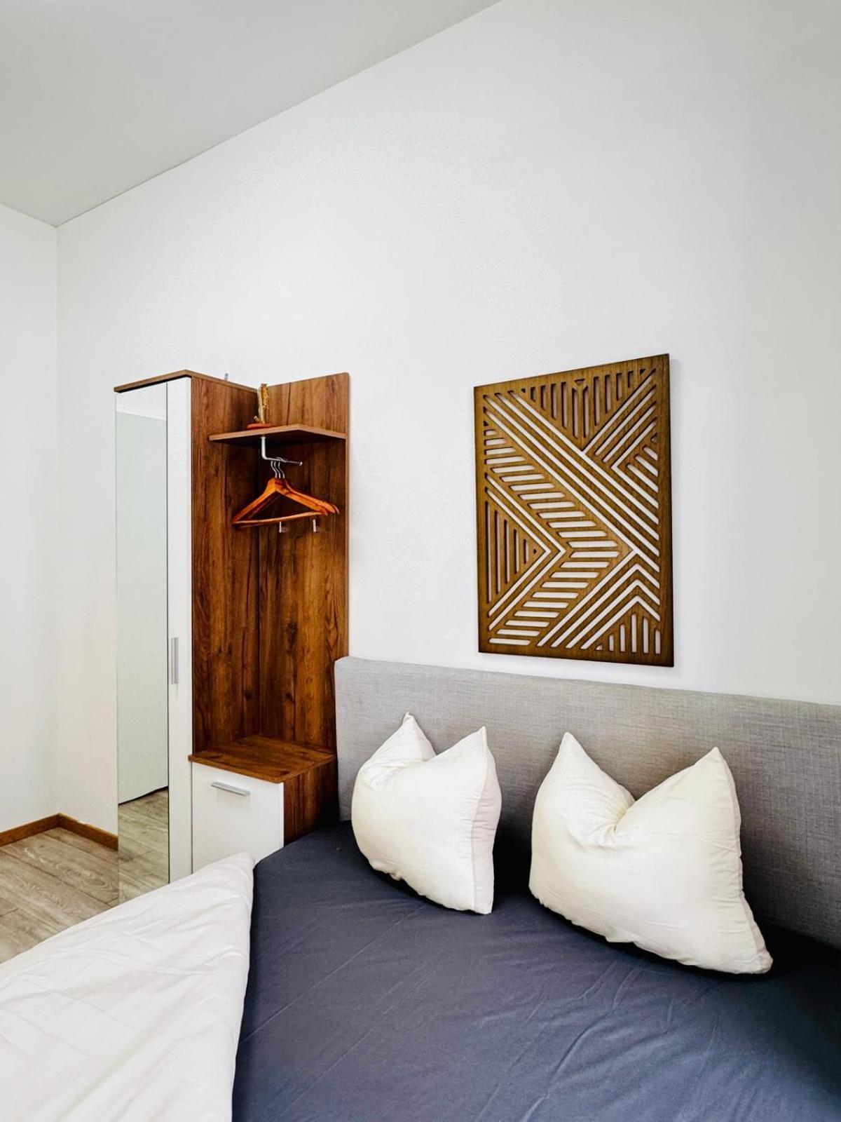 Stylish 4br 10 Min Transport To Stadthalle