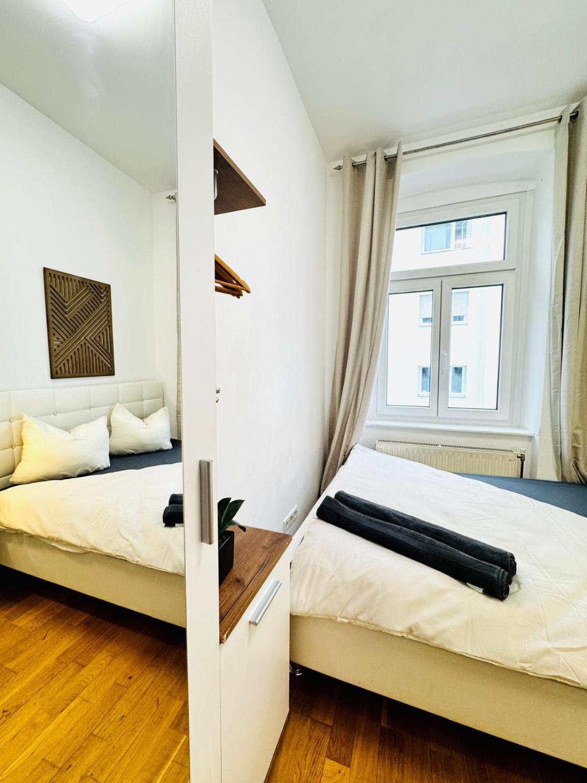 Apartment Stylish 4br 10 Min Transport To Stadthalle